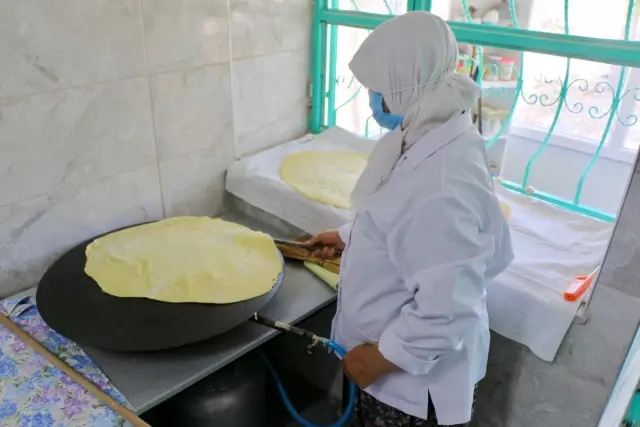 ESKİŞEHİR - Kırsal mahallede kooperatif kuran kadınların ürettiği ürünler yurt dışında alıcı buluyor