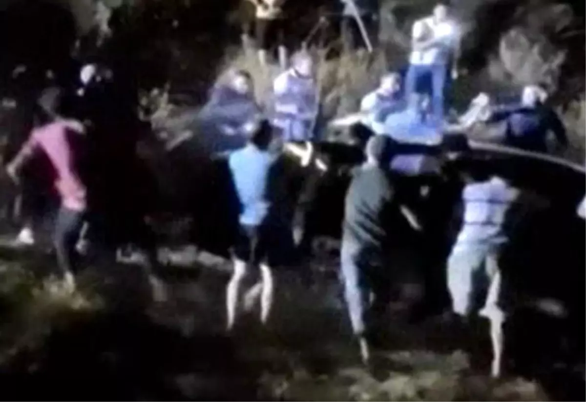 Kız kaçırmaya geldiler, kundakçı sanılıp az kalsın linç ediliyorlardı
