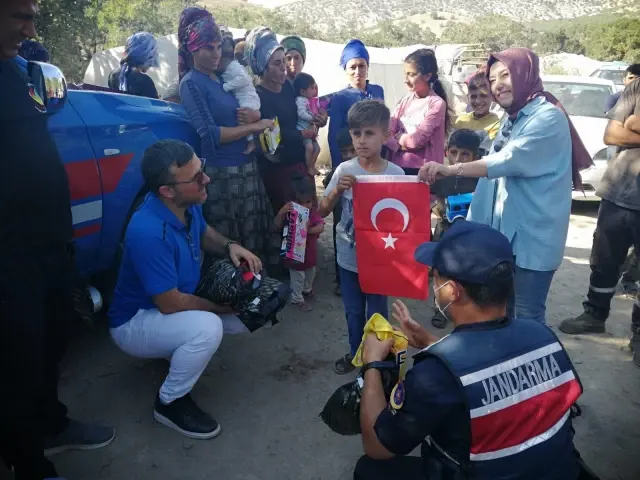 Son dakika haber! Saraykent'te mevsimlik tarım işçilerinin çocuklarına yardım