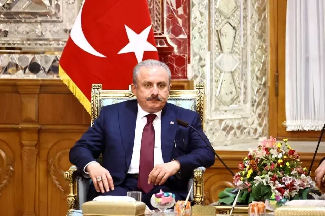 TBMM Başkanı Şentop, İran Cumurhubaşkanı Reisi ile görüştü