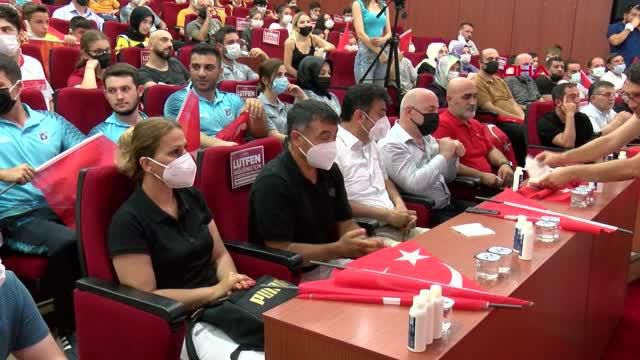 tokyo olimpiyatlari nda gumus madalya kazanan 14311564 o