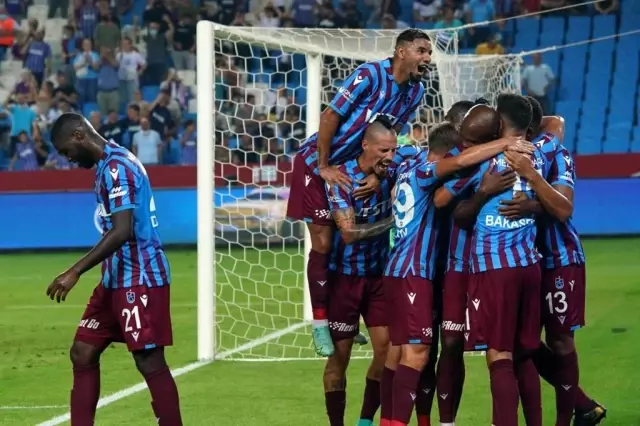 UEFA Avrupa Konferans Ligi 3. eleme turu ilk maçında Trabzonspor, sahasında Norveç'in Molde takımıyla 3-3 berabere kaldı.