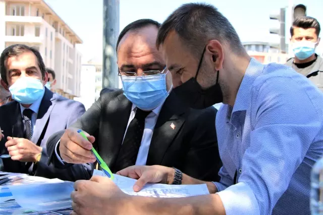 Vali Yırık, Mustafapaşa Mahallesi'nde hak sahipleri ile bir araya geldi