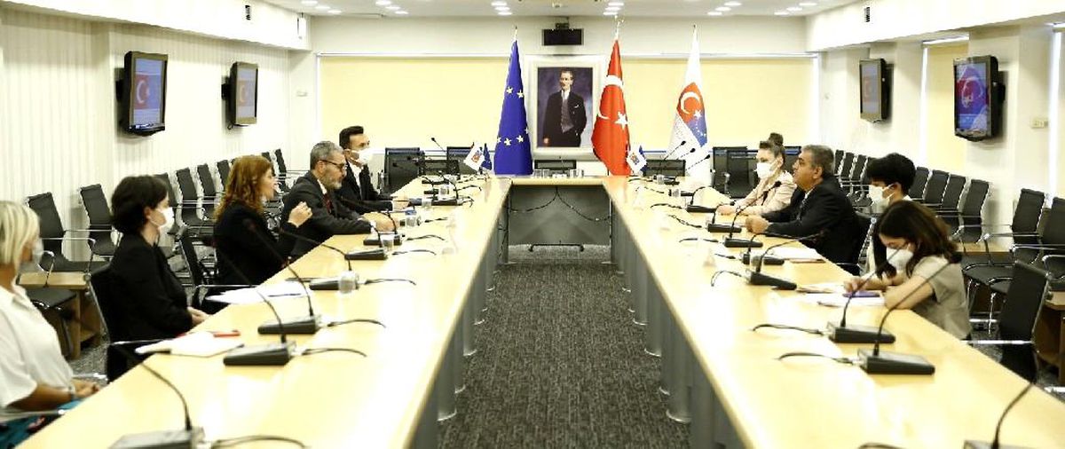 Dışişleri Bakan Yardımcısı ve AB Başkanı Büyükelçi Faruk Kaymakcı Türkiye İnsan Hakları ve Eşitlik Kurumu (TİHEK) Başkanı Prof.Dr. Muharrem Kılıç ile...