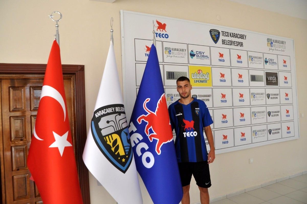 Karacabey Belediyespor'da Berk Ali Nizam yuvada kaldı