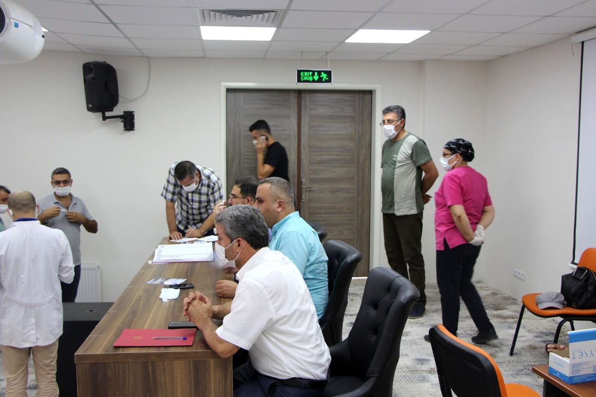 Kızıltepe İlçe Milli Eğitim Müdürlüğünde aşı standı açıldı