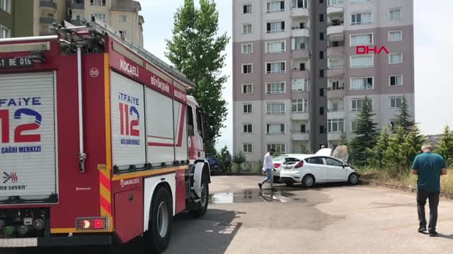 park halindeki otomobil alev alev yandi 2 14313909 o