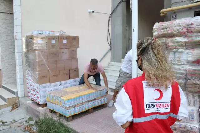 Türk Kızılay Edirne Şubesi yangın bölgelerine 1 tır yardım gönderdi