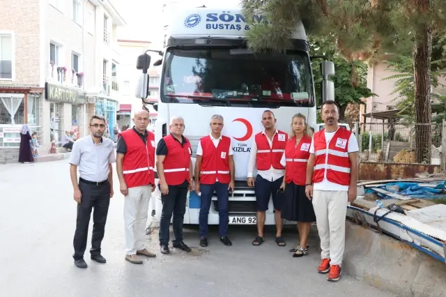 Türk Kızılay Edirne Şubesi yangın bölgelerine 1 tır yardım gönderdi