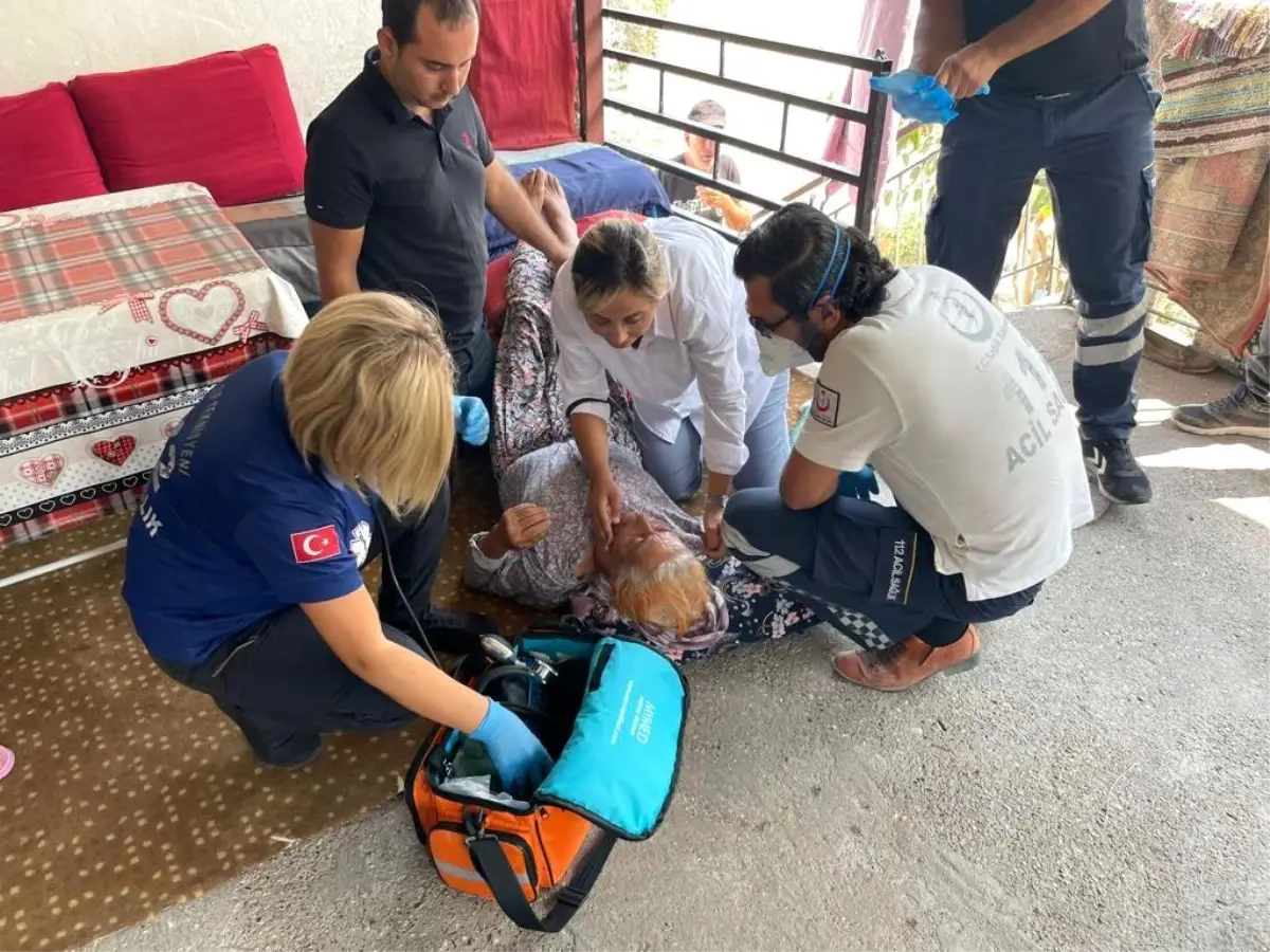 Son dakika haber: Yangından etkilenip bayılan kadına ilk müdahale doktor milletvekilinden