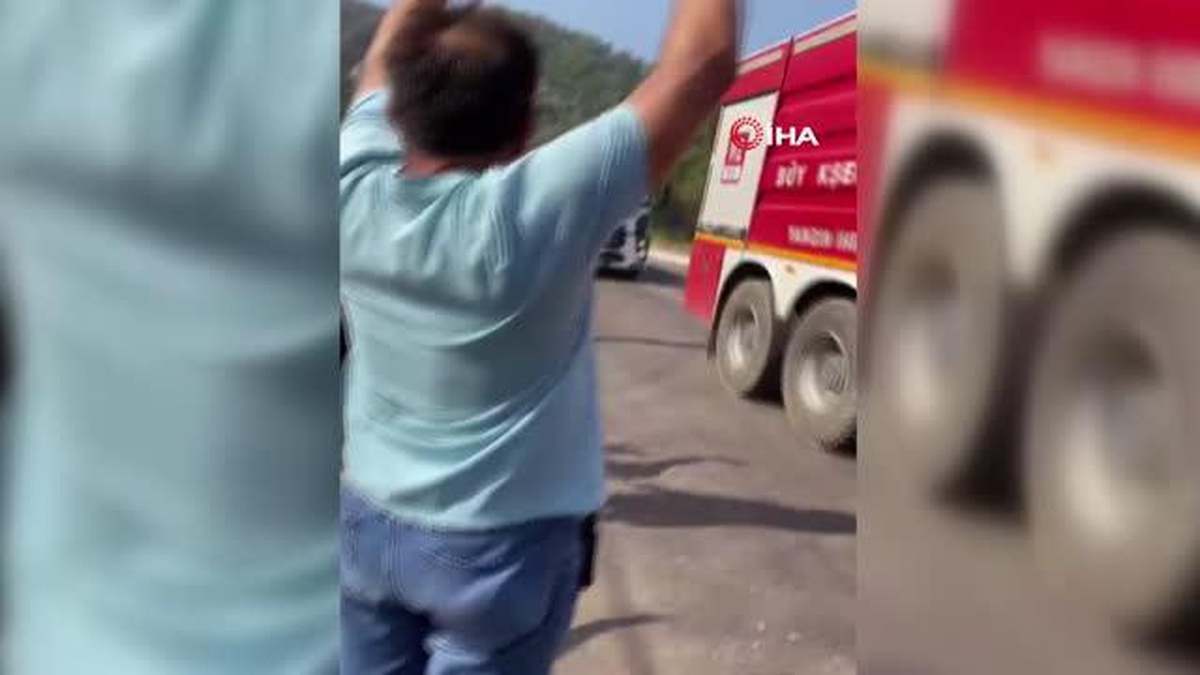 Bursa Büyükşehir itfaiye ekipleri yangın bölgesinden alkışlarla uğurlandı - Vimarsana News