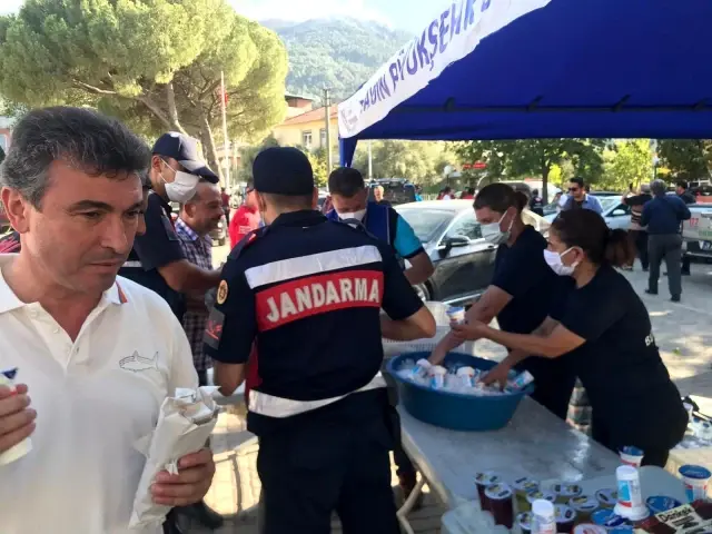 Büyükşehir, tüm ekipleriyle sahada