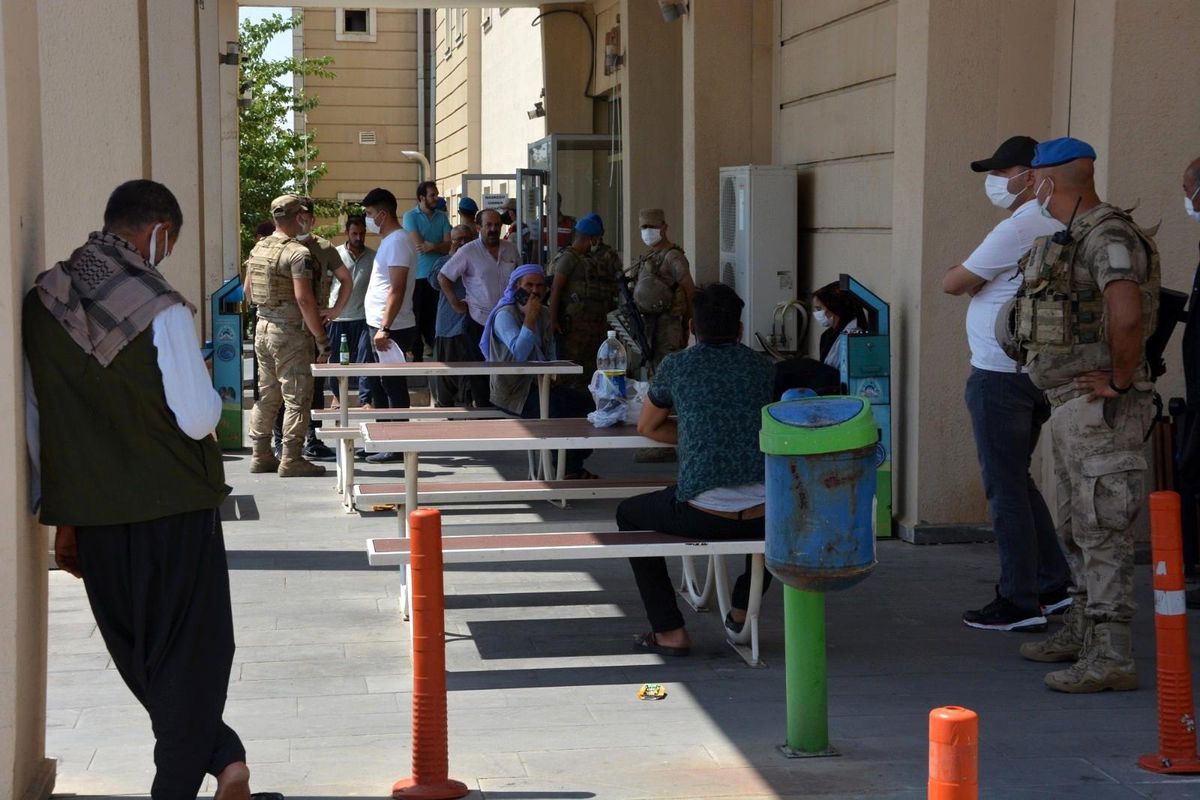 Son dakika Siverek�te silahlı kavga 4 yaralı Haberler