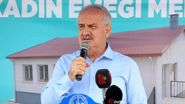 yillarca atil olan okul kadinlarin fabrikasi 5 14316271 o