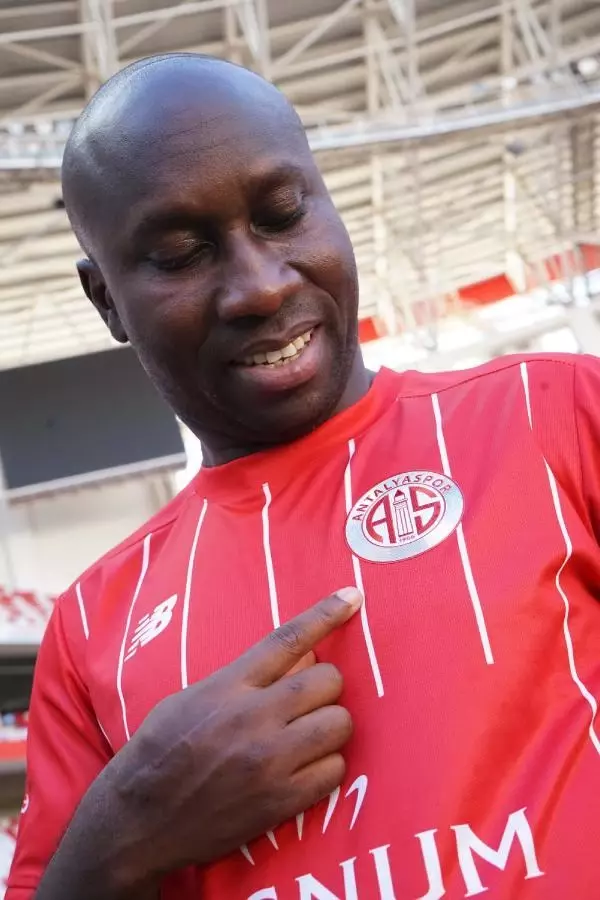 SPOR Antalyaspor'da yeni sezon formaları tanıtıldı