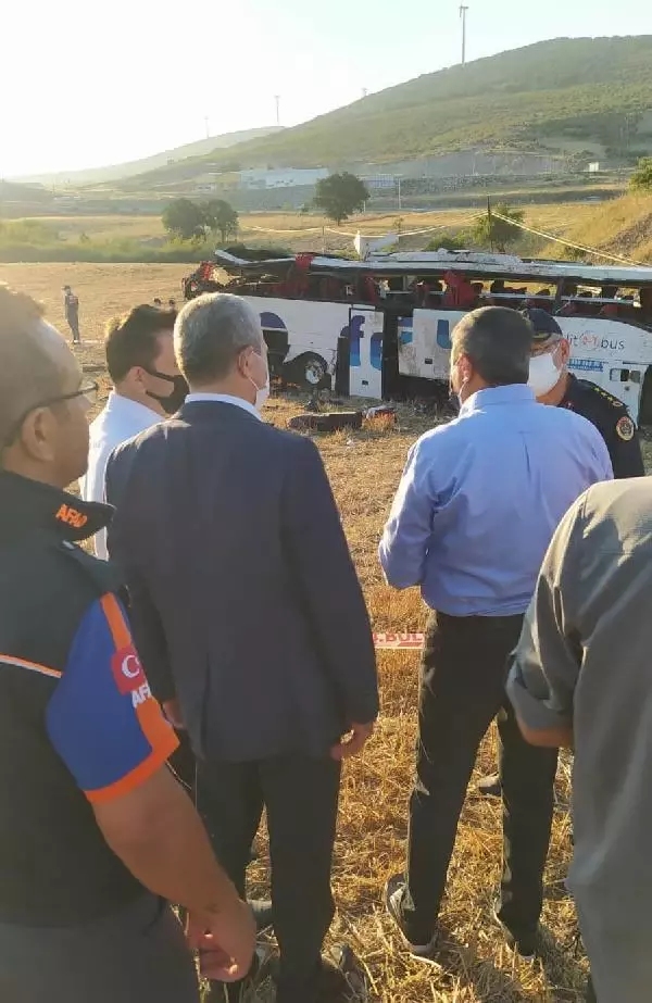 Balıkesir'de yolcu otobüsü takla attı: 14 ölü, 18 yaralı (2)