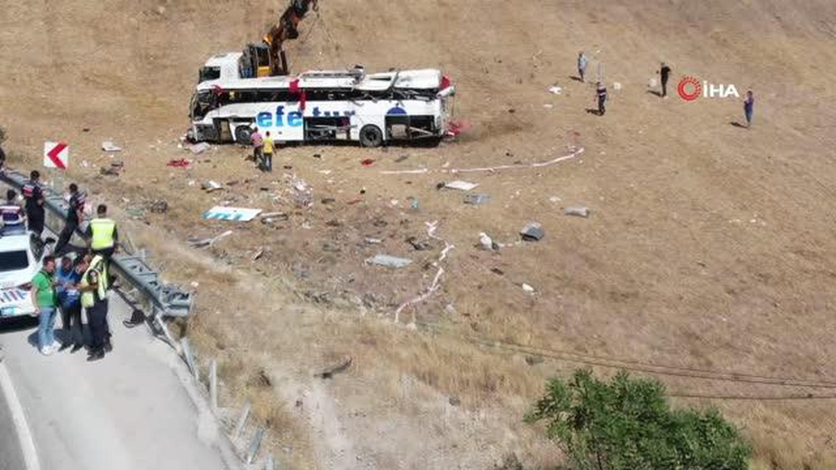 Son dakika haberleri! Balıkesir'de yaşanan katliam gibi kazanın ardından Vali Şıldak basın mensuplarını bilgilendirdi - Vimarsana News