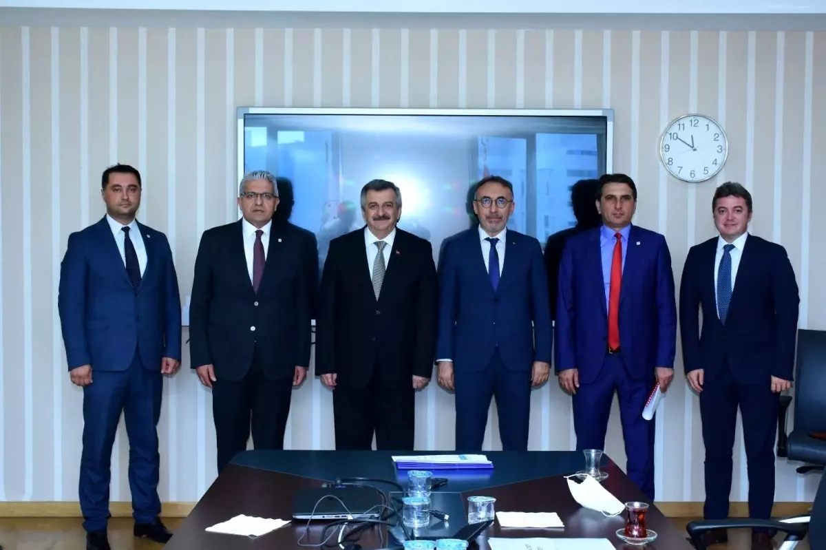 Başkan Küpeli'den Bakan Yardımcısı Büyükdede'ye ziyaret