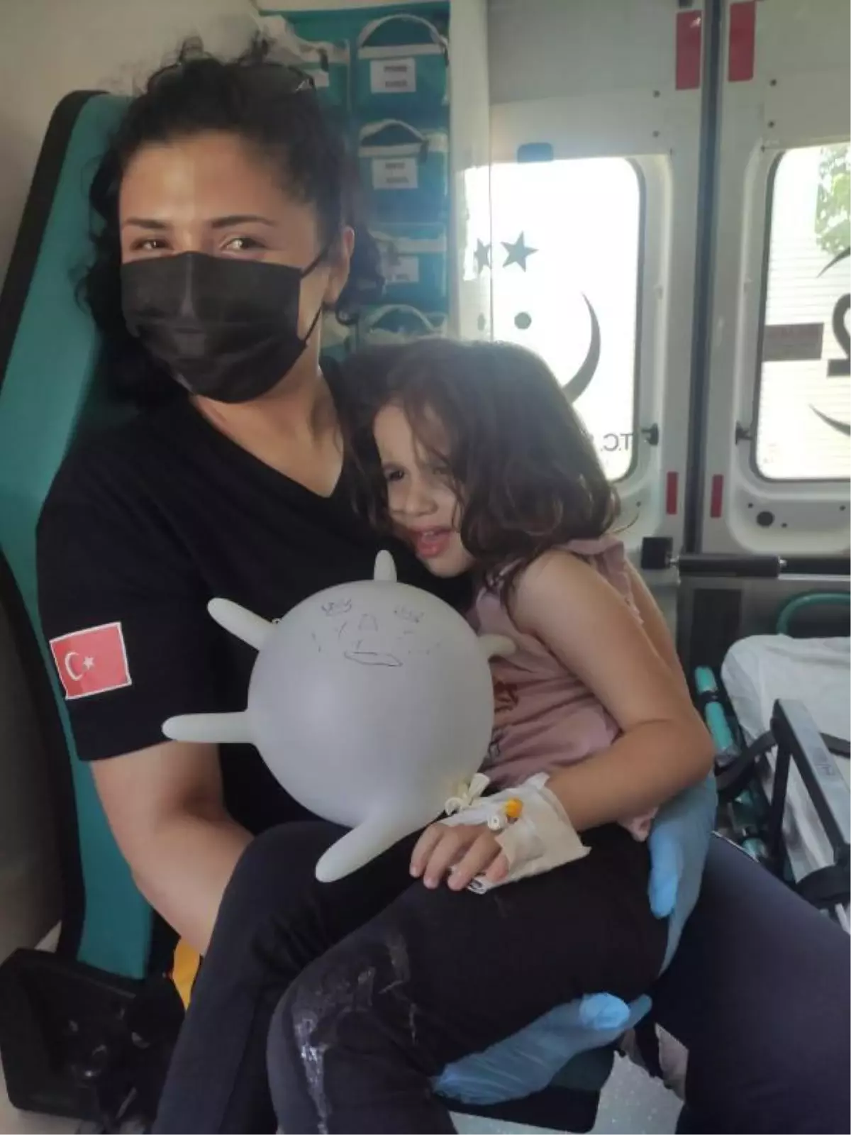 Madeni para yutan Sevilay için, ambulans helikopter havalandı