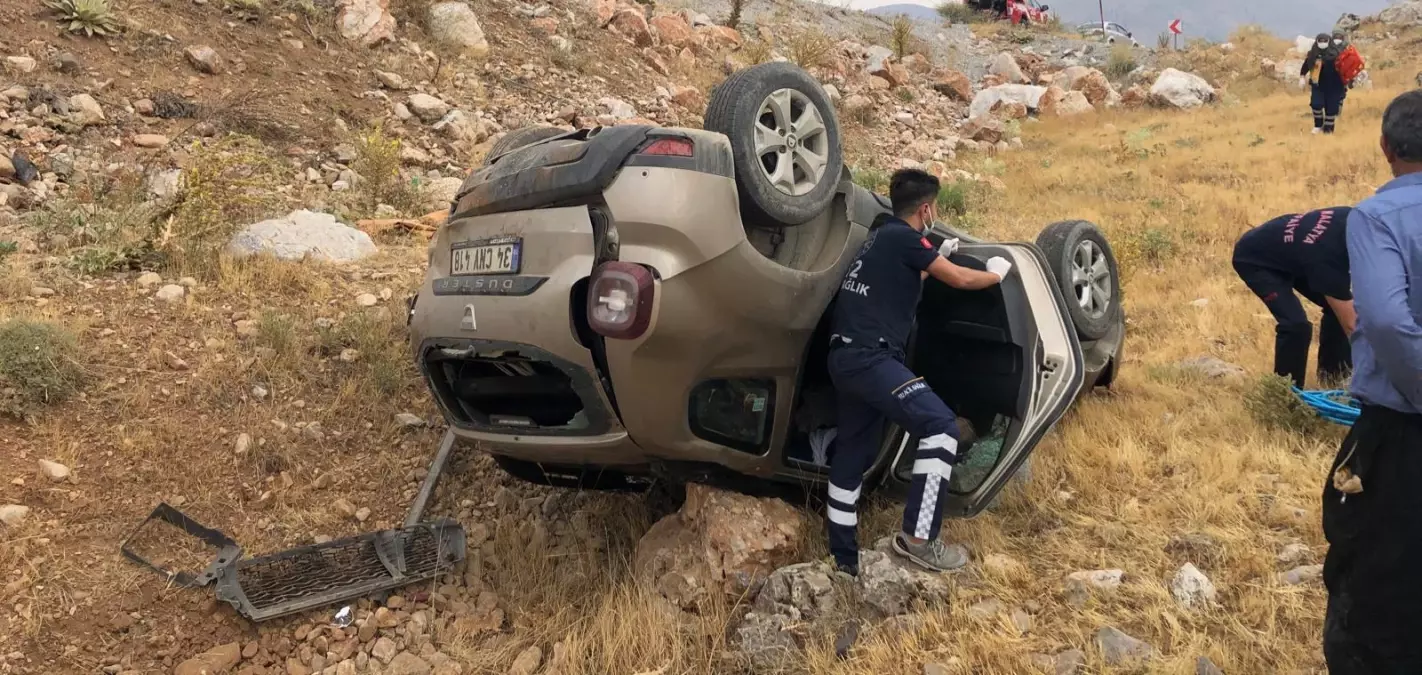 Malatya'da otomobil şarampole devrildi: 1 yaralı