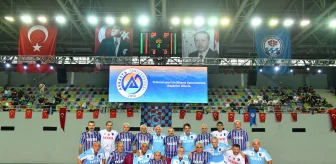 Trabzon'da Özkan Sümer'in anısına düzenlenen 'Efsanelerle Yeniden' futbol turnuvası sona erdi