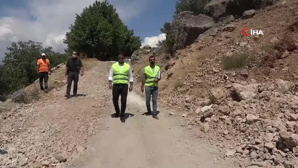 Tunceli'nin dikkat çeken kaya konutları "İn delikleri" için ilk adım atıldı - Vimarsana News