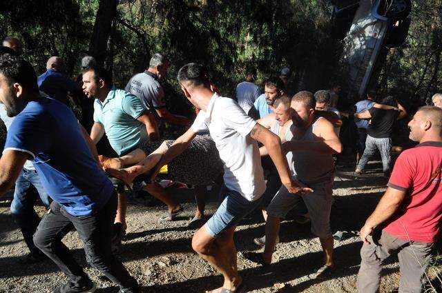 Türbeden dönüş yolundaki feci kazanın ilk fotoğrafları geldi