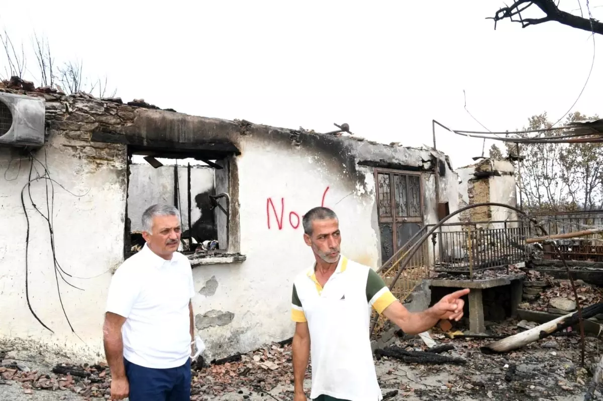 Vali Yazıcı Yangında Hasar Gören Mahalleleri Ziyaret Etmeye Devam Ediyor