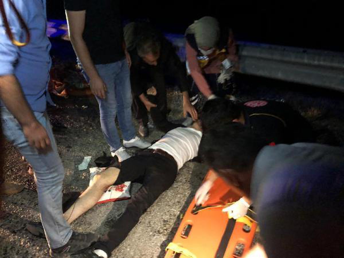 VAN'DA, ZİNCİRLEME KAZA: 2'Sİ ÇOCUK 10 YARALI