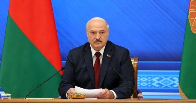 Belarus Devlet Lideri Lukaşenko'dan yeni anayasa için şeffaf referandum kelamı