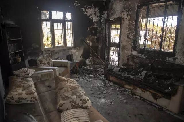 Son dakika haberi... Mersin'de yangının yaraları sarılıyor
