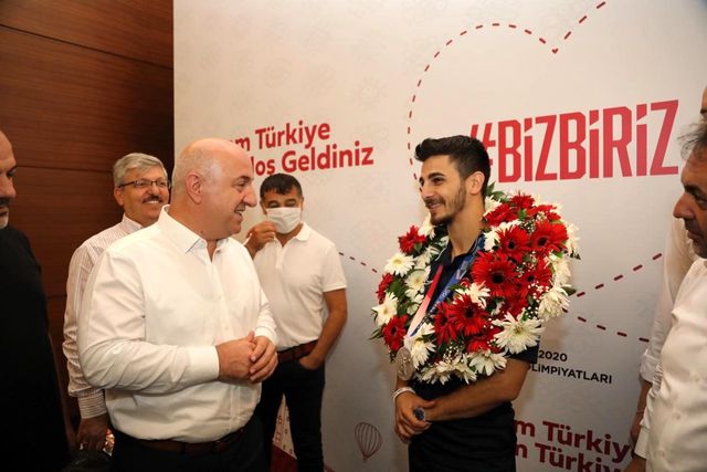 olimpiyatlarda tarih yazan eray samdan yurda 2 14318725 o