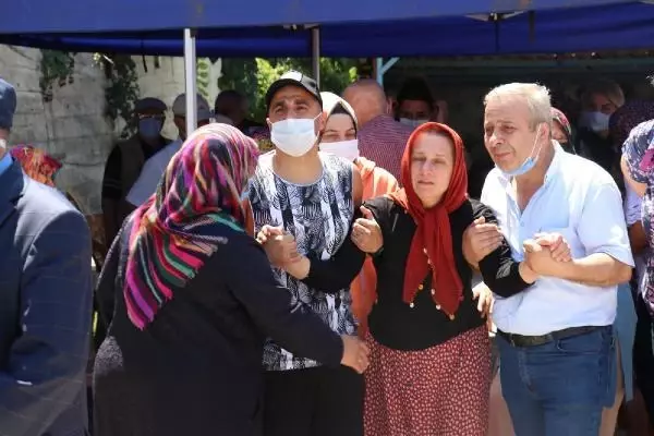 Son dakika haberi... OTOBÜS KAZASINDA ÖLEN CENGİZ UMUT YALOVA'DA TOPRAĞA VERİLDİ