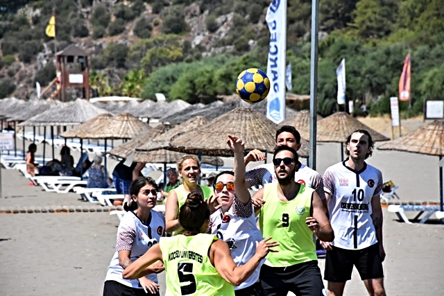 plaj korfbol turnuvasi sarigerme de yapildi 3 14319328 o