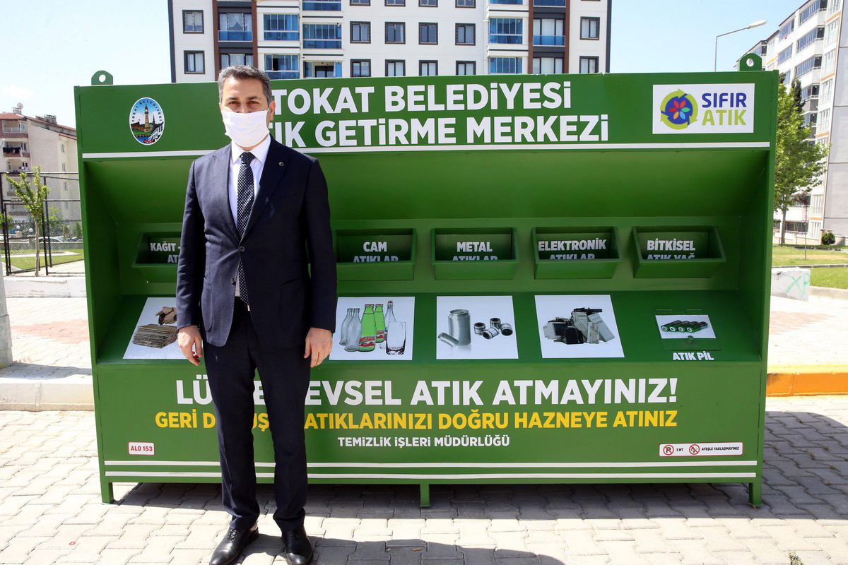 Tokat'ta muhtarların topladıkları atık elektronik eşyalar geri dönüştürülüyor
