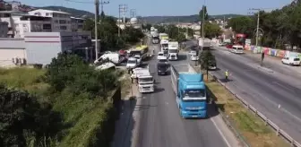 Zincirleme Trafik Kazası: 5 aracın karıştığı zincirleme trafik kazasında 6 kişi yaralandı Zincirleme Trafik Kazası: 5 aracın karıştığı zincirleme trafik kazasında 6 kişi yaralandı