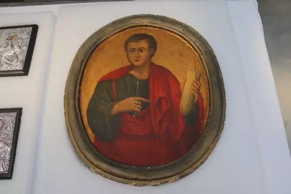 Son dakika haber: KİLİSELERDEN ÇALINAN 12 ESER'İ BARTHOLOMEOS'A TESLİM ETTİ -2