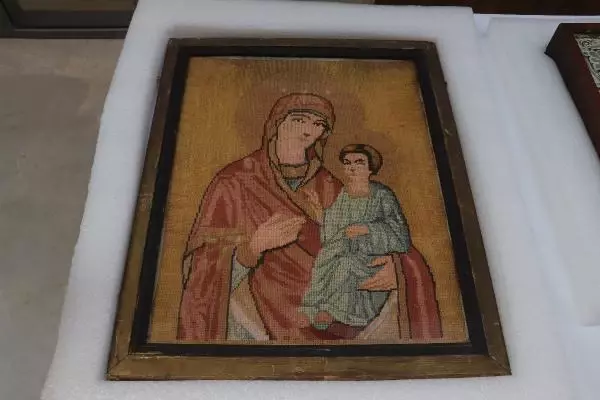Son dakika haber: KİLİSELERDEN ÇALINAN 12 ESER'İ BARTHOLOMEOS'A TESLİM ETTİ -2