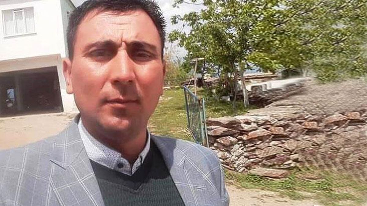Aydınlı muhtar evinde göğsünden vurulmuş halde bulundu