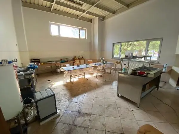 İş insanından 200 milyon liralık vurgun! Karşılıksız çekle mal aldı, fabrikayı boşaltıp kaçtı İş insanından 200 milyon liralık vurgun! Karşılıksız çekle mal aldı, fabrikayı boşaltıp kaçtı