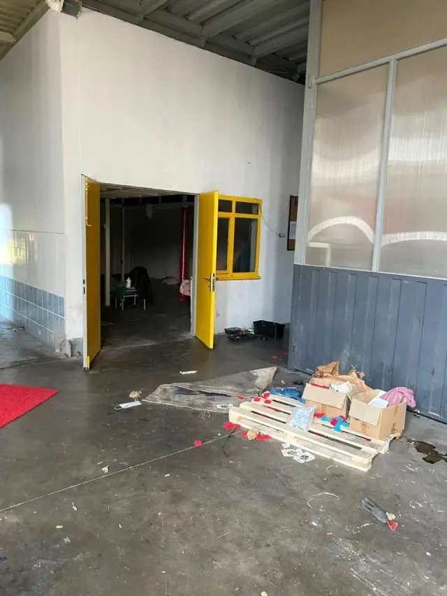 Çekleri karşılıksız çıkınca gittikleri fabrikada karşılaştıkları manzara karşısında şoke oldular