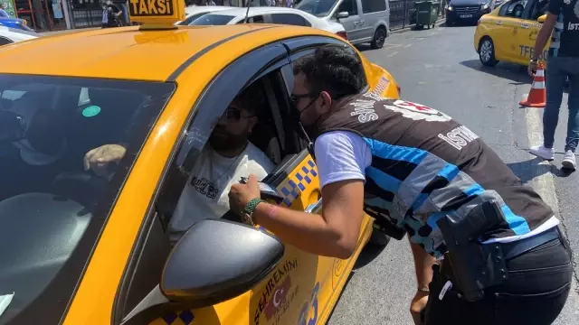 Eminönü'nde taksicilere yönelik denetim