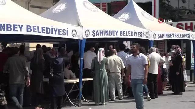 Gaziantep'te korona virüs aşısına ilgi ağır