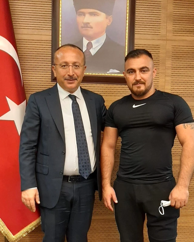 Hakan Dağ, 4 yıldır Türkiye şampiyonluklarıyla Denizli'yi gururlandırıyor