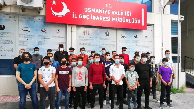 Kaçak göçmenlerin yolcuğu Osmaniye'de son buldu