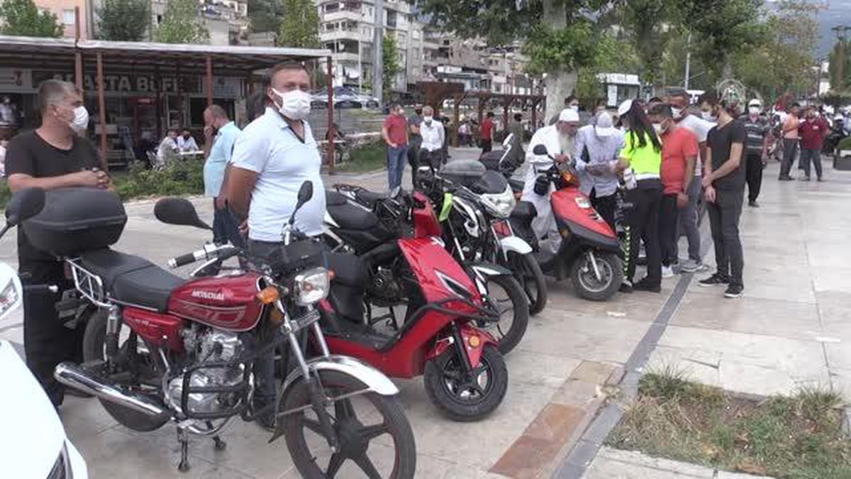 KAHRAMANMARAŞ - Motosiklet sürücülerine kask dağıtıldı