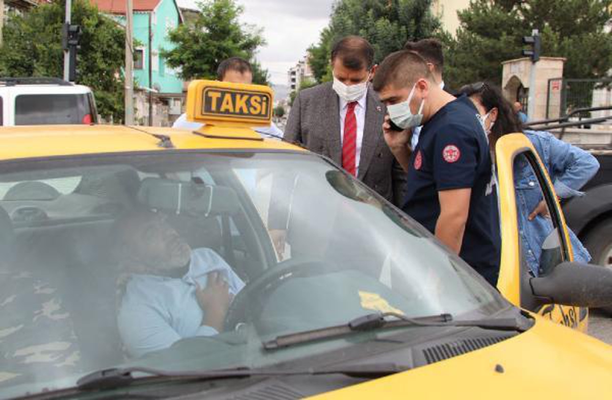 Son dakika haberleri... Kaza yapan taksi şoförünü vali sakinleştirdi - Vimarsana News