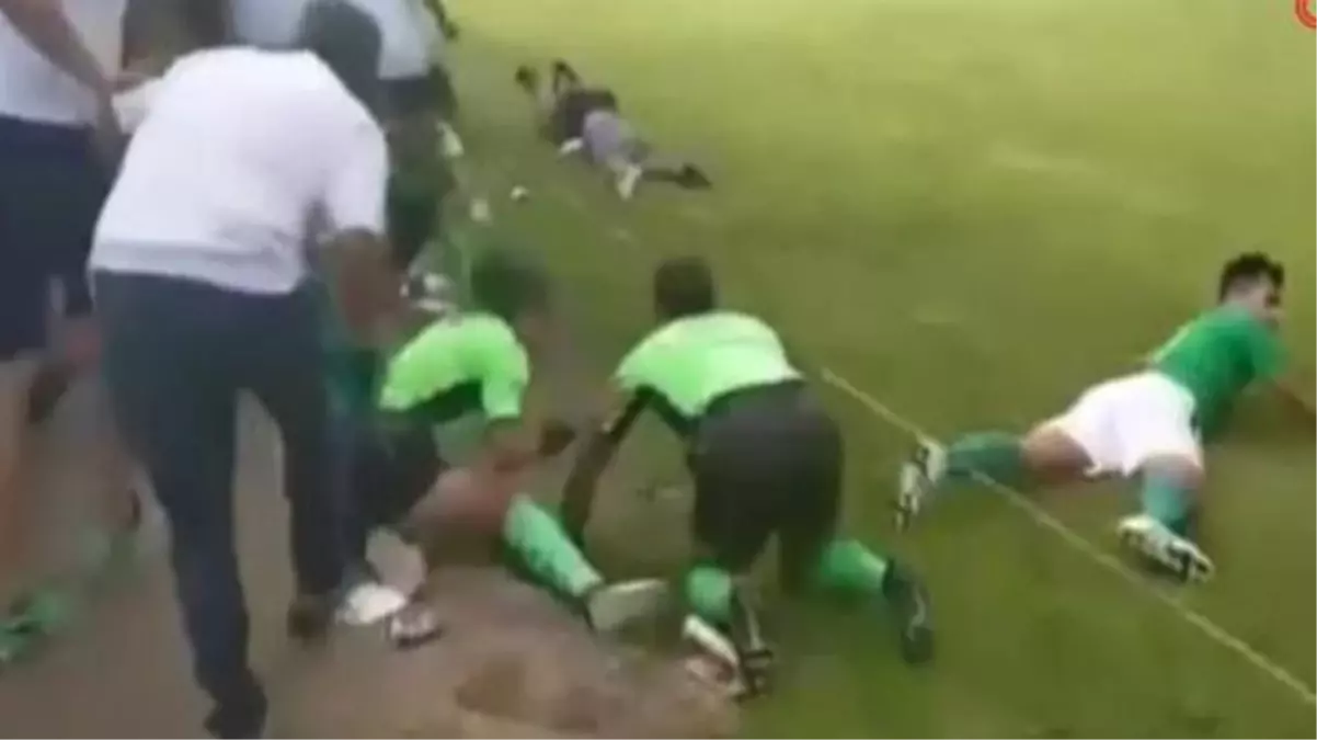 Meksika'da futbol sahasına silahlı saldırı: 3 ölü, 1 ağır yaralı