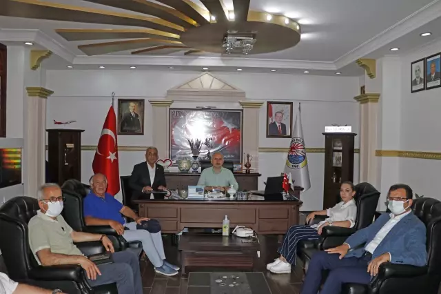 Ulaştırma ve Altyapı Bakanı Karaismailoğlu, Muğla'da ziyaretlerde bulundu