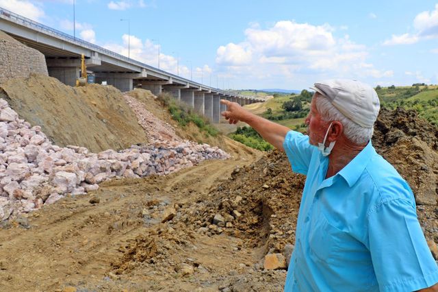 yollari kapandi 2 yildir tarlalarina gidemiyo 2 14322273 o